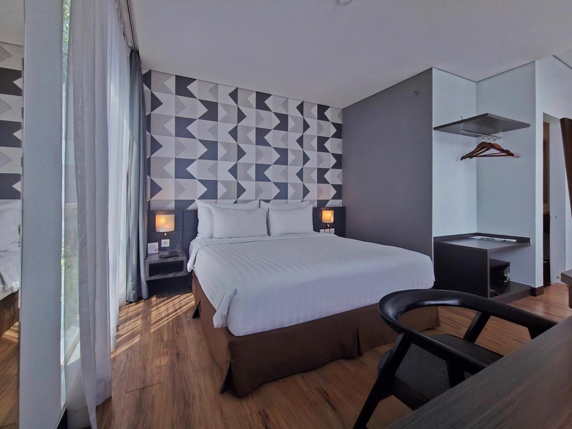 Luminor Hotel Jemursari By Wh With The Best Breakfast In Town And Located Near Surabaya Industrial Estate Rungkut Sier Exterior foto